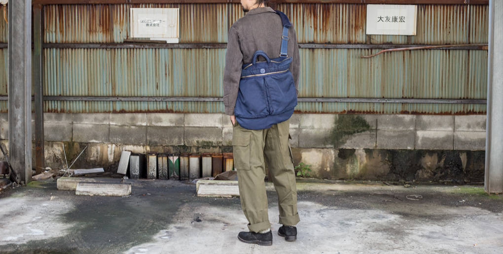 現代に甦った日本メイドのヘルメットバッグ PORTER CLASSIC ...